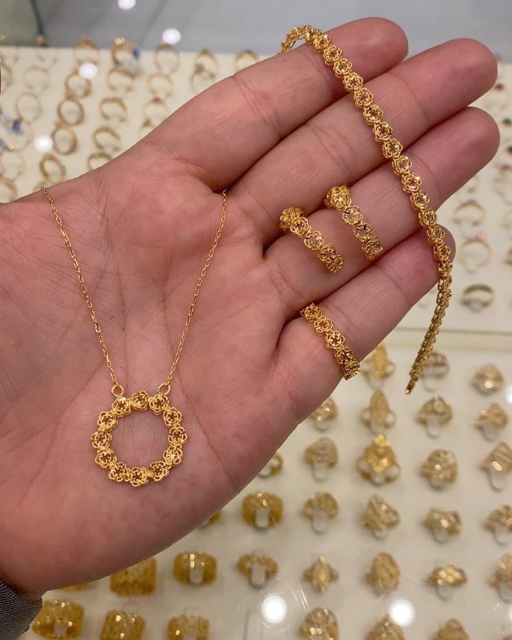 تفسير حلم بيع الذهب