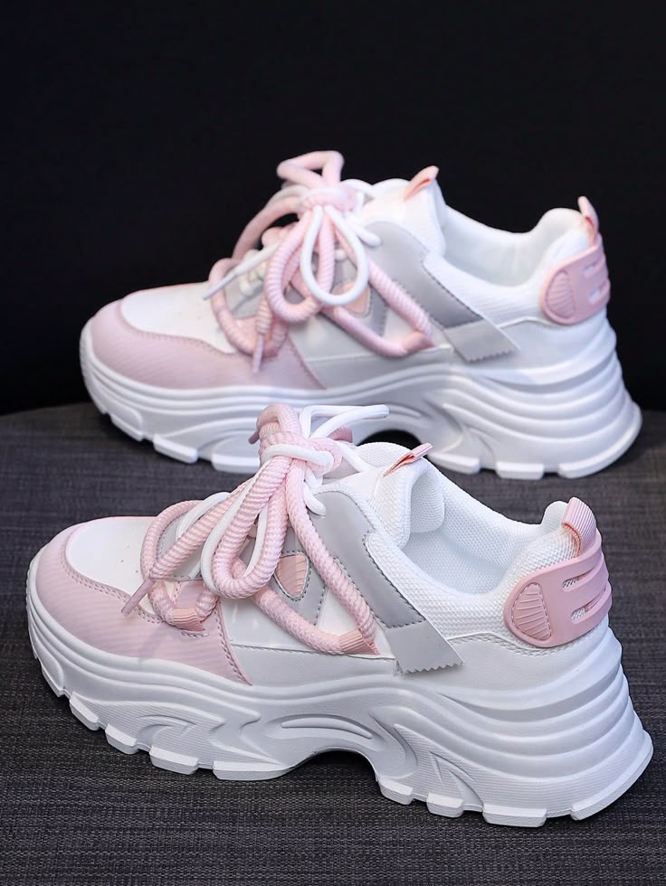 تفسير حلم هدية حذاء