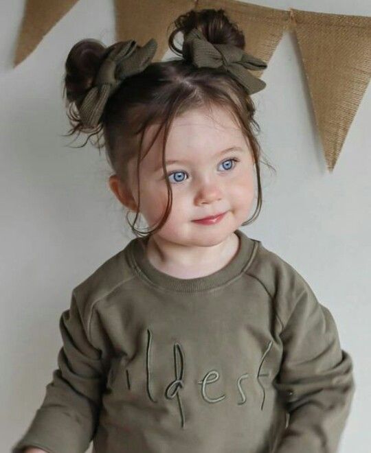 تفسير حلم حمل طفلة صغيرة في المنام