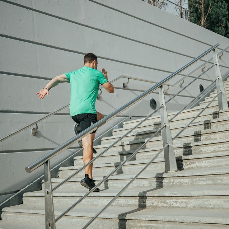 تفسير رؤية صعود السلم في المنام