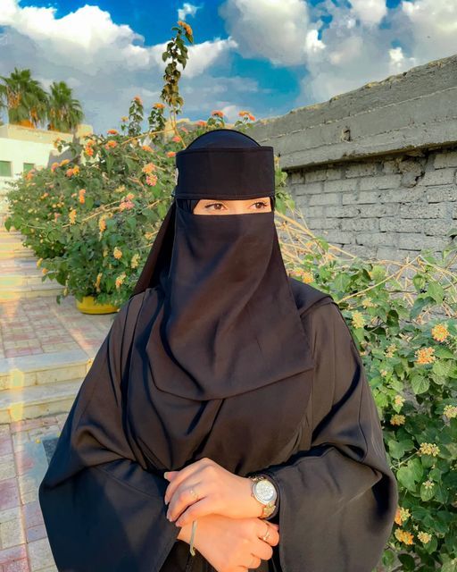 تفسير رؤية النقاب في المنام