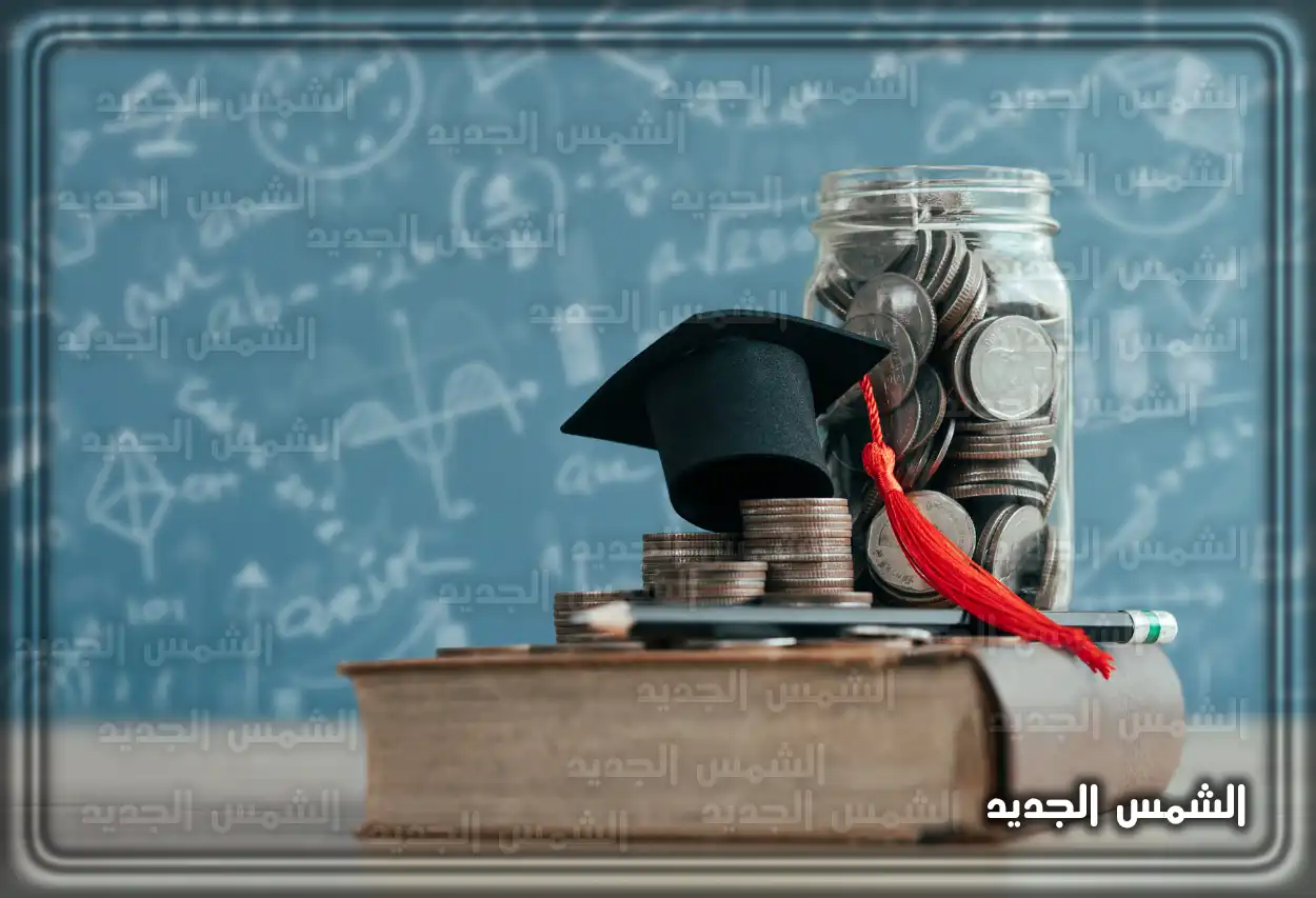 مراحل الابتعاث الدراسي مجموعة من الطلاب الخريجين يرتدون قبعات التخرج