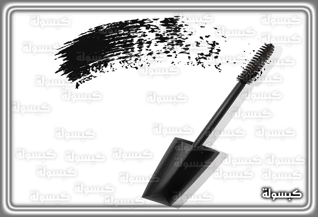 تفسير رؤية حلم كحل العين في المنام صورة مقربة لعين مكحولة لتوضيح معنى الكحل في الحلم