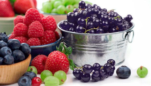 دلالات أكل التوت في المنام