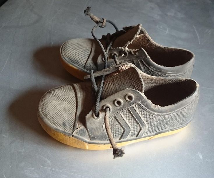 تفسير رؤية الحذاء المقطوع في المنام