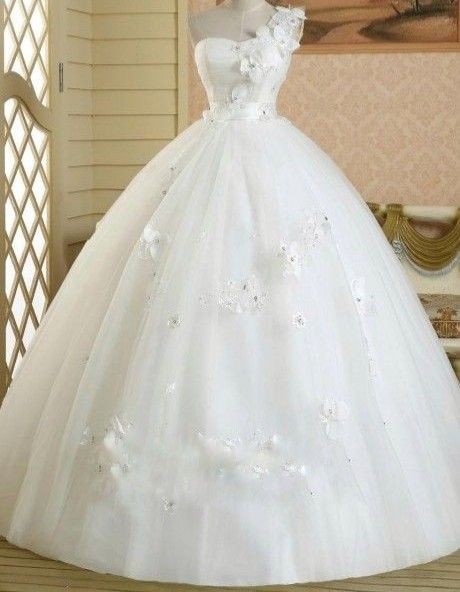 تفسير حلم الفستان الأبيض