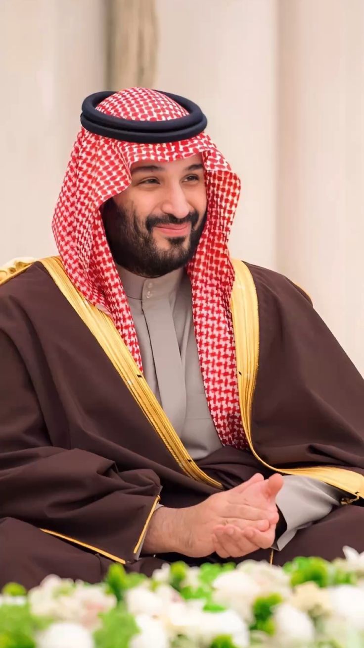 تفسير رؤية ولي العهد محمد بن سلمان في المنام للعزباء