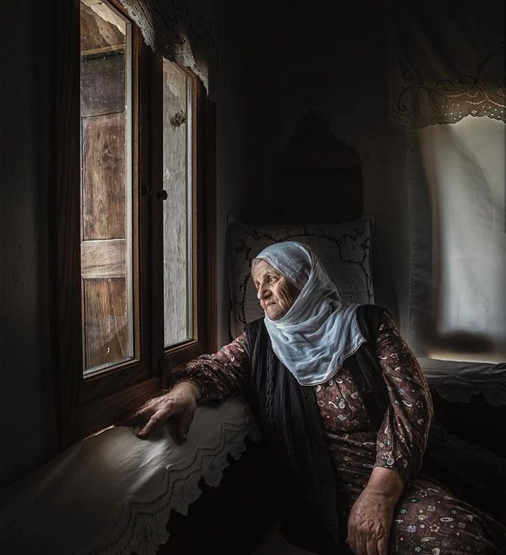 امرأة عجوز في المنام