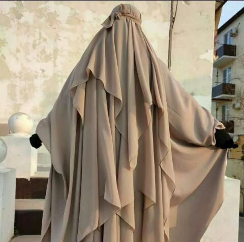 تفسير حلم العباية الملونة