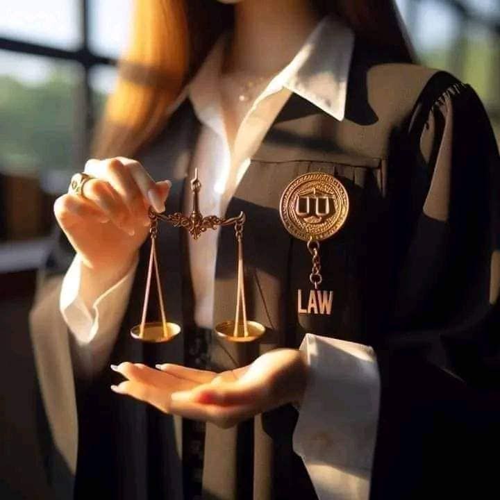 تفسير رؤية المحامي في المنام