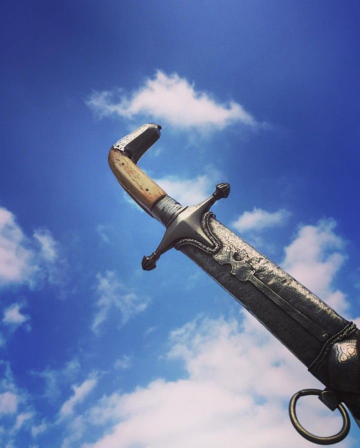 رؤية السيف في المنام