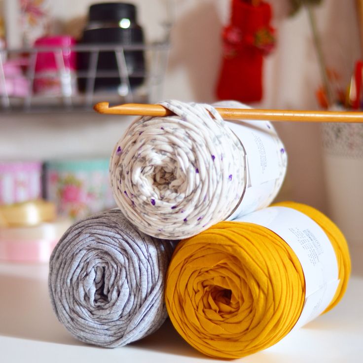 خيط أبيض متشابك في المنام