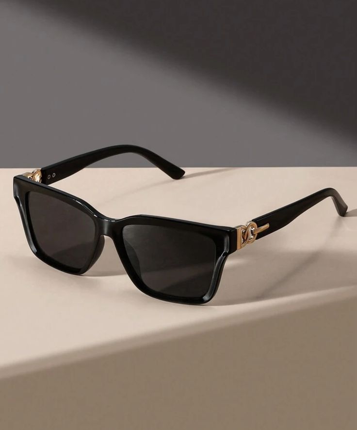 رؤية النظارة في الحلم