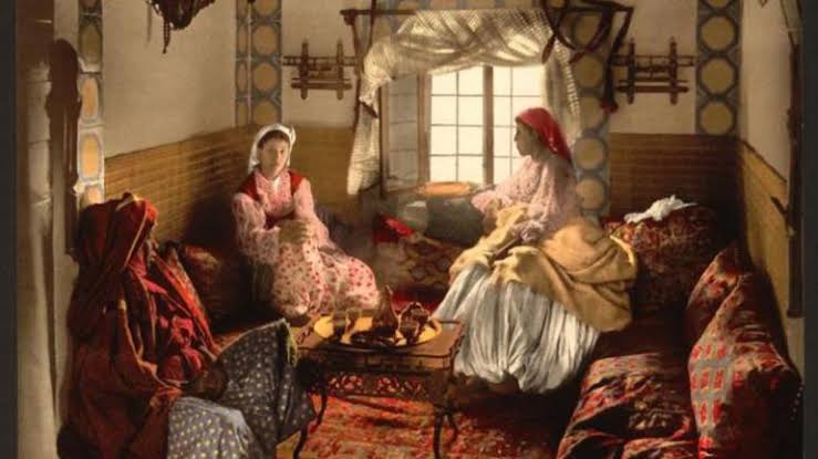 تفسير رؤية الجارية في الحلم