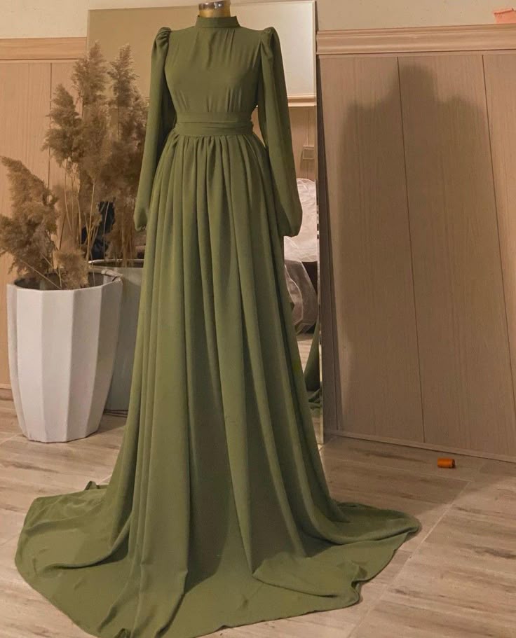 تفسير رؤية الملابس الخضراء في المنام