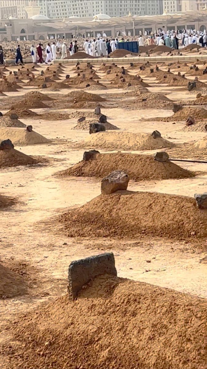 تفسير حلم المقابر