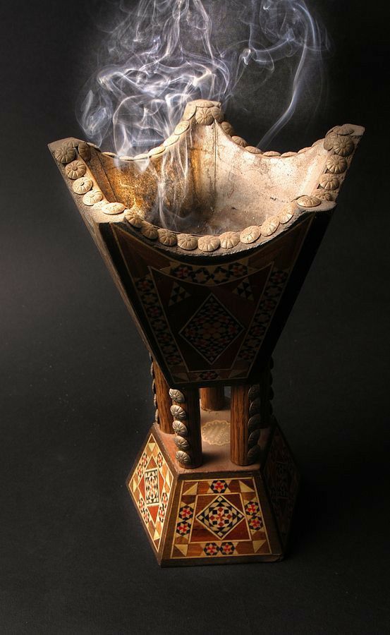 تفسير رؤية البخور في المنام